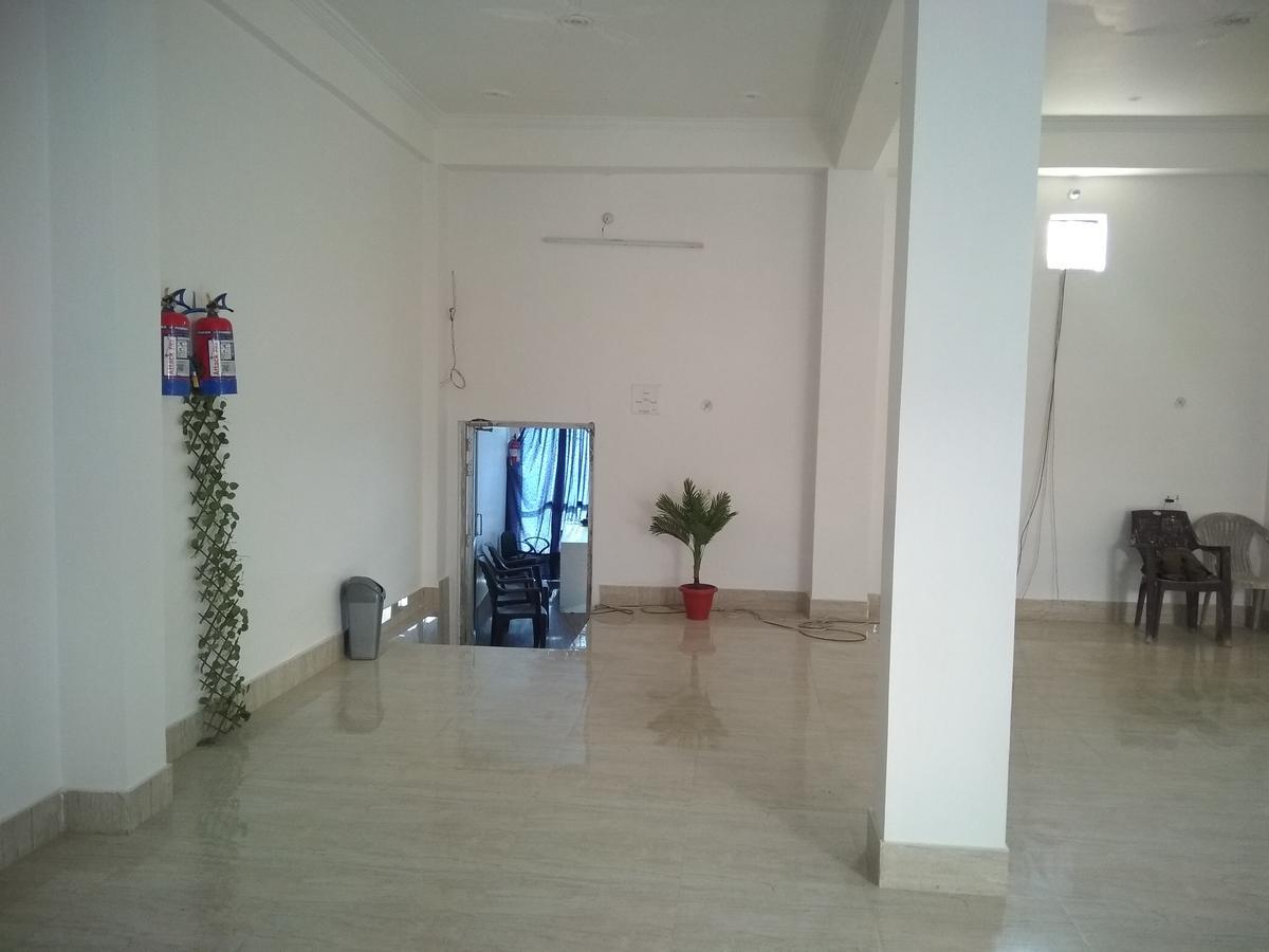 Pardhan Guest House バラバンキ エクステリア 写真