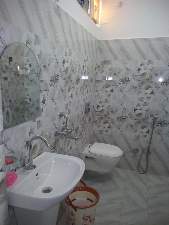 Pardhan Guest House バラバンキ エクステリア 写真