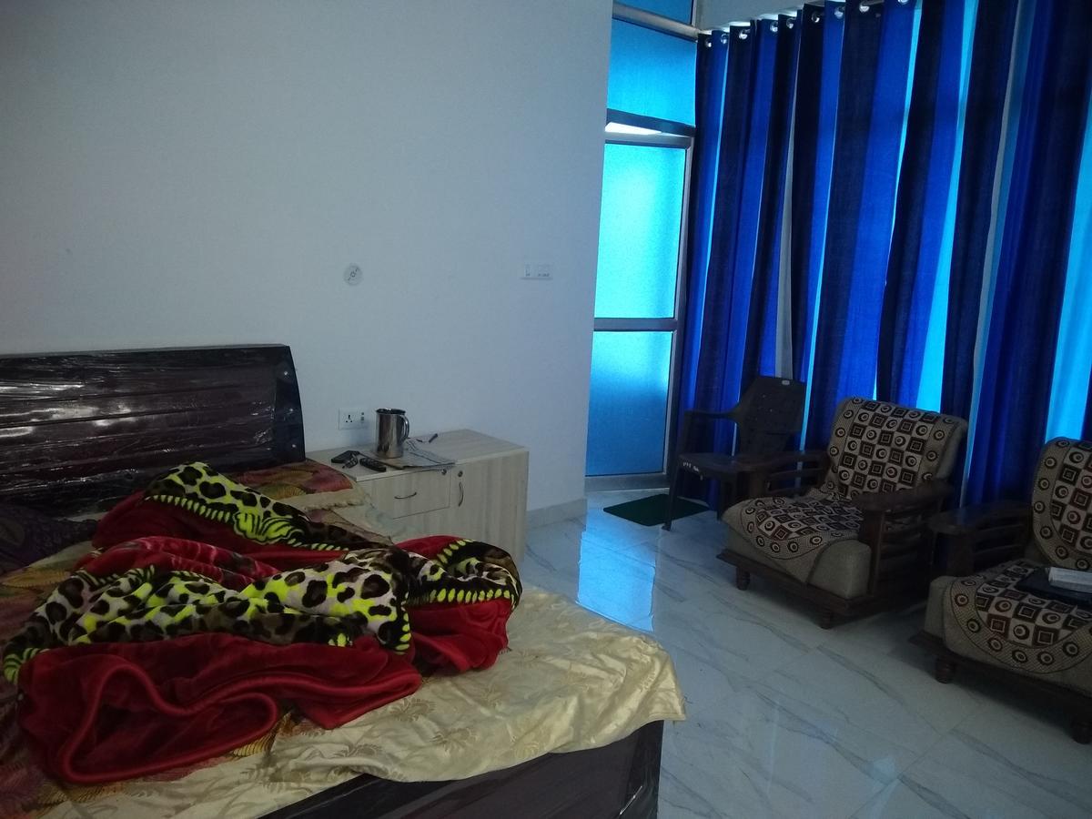 Pardhan Guest House バラバンキ エクステリア 写真